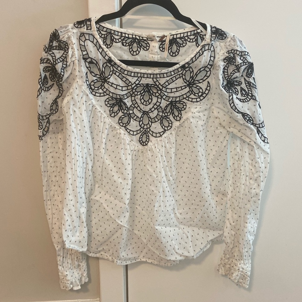S | Free People Floral Cut-out Blouse